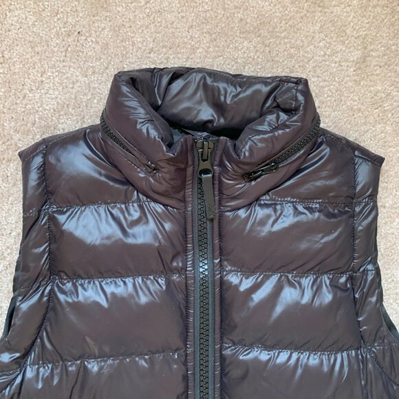 Black Puffer Down Vest medium - Picture 3 of 5